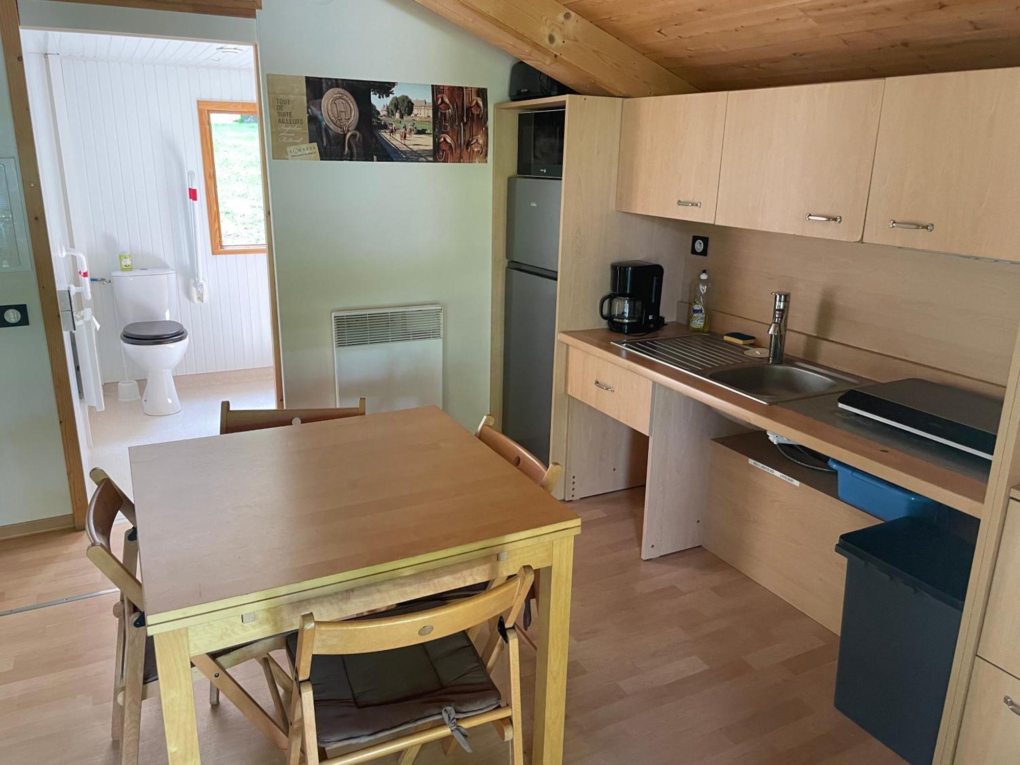 Saint-Sornin-Lavolps Camping Les Etoiles מראה חיצוני תמונה