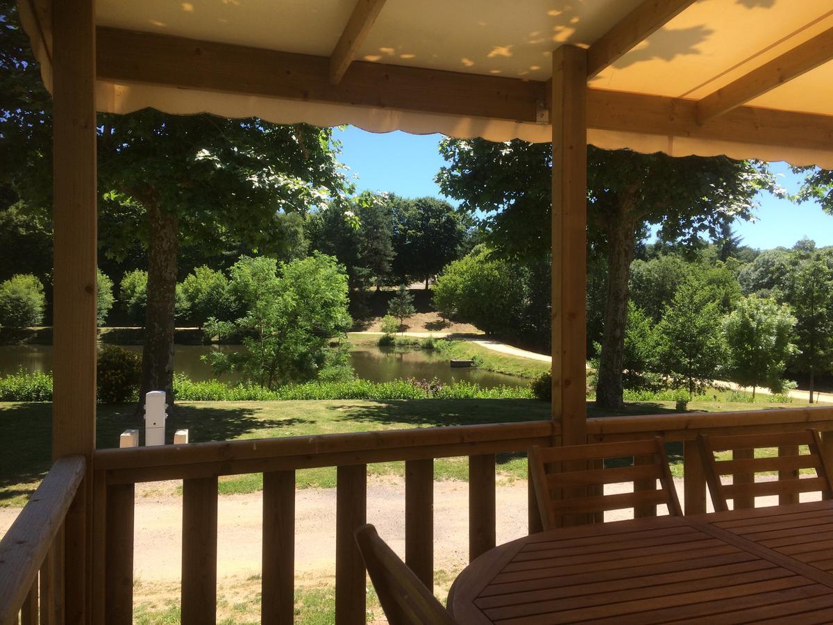 Saint-Sornin-Lavolps Camping Les Etoiles מראה חיצוני תמונה