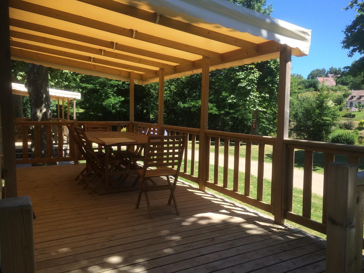 Saint-Sornin-Lavolps Camping Les Etoiles מראה חיצוני תמונה